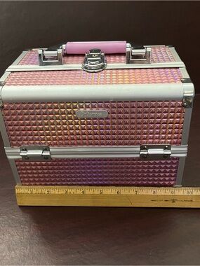 Pink Holographic Makeup & Laptop Carry Case-no key